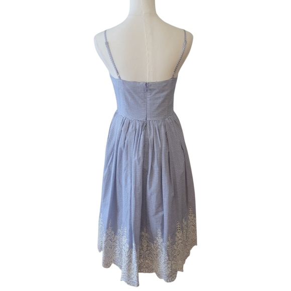 Gianni Bini Blue Striped Eyelet Lace Hem Sundress Size 2 - Picture 4 of 5